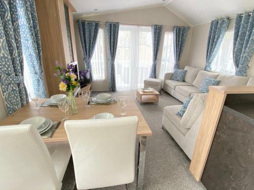 The Reeds Lodge - Pet Friendly