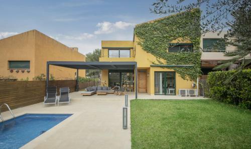 Th150 Modern House In Tamarit With Private Pool