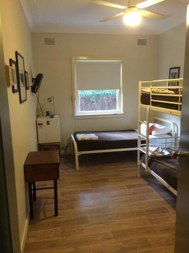 Hostal Guesthouse 83