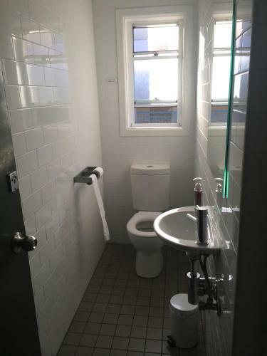 Hostal Guesthouse 83