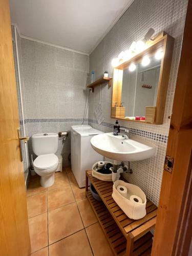 Apartamento Con Piscina Y Junto A La Playa- Galdana.