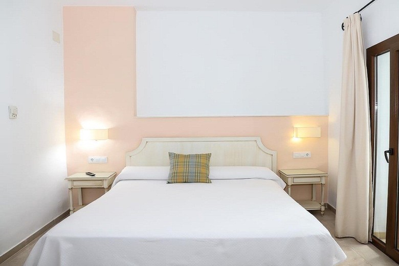 Hostal Do�a Lola Marina