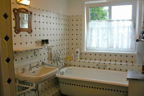 Hostal Privatzimmer Alte Schule
