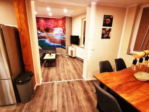 Apartment Bodeblick Modern, Stilvoll, Gem�tlich, Begehbarer Kleiderschrank