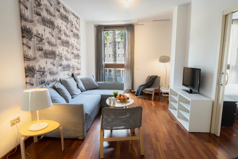 Apartamentos Azz Sevilla Torre De La Plata