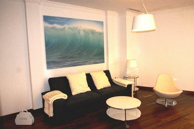 Apartamentos Azz Sevilla Torre De La Plata