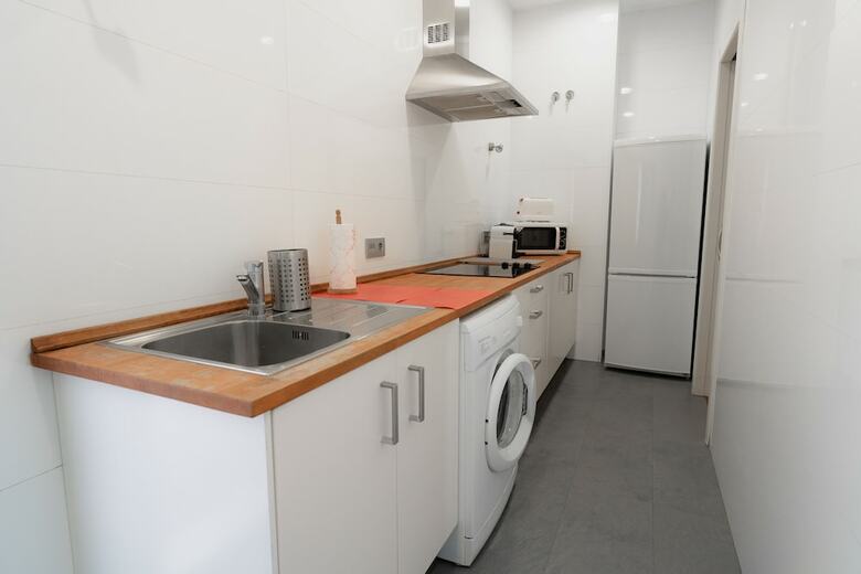 Apartamentos Azz Sevilla Torre De La Plata
