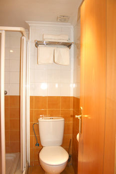Hostal �lvarez