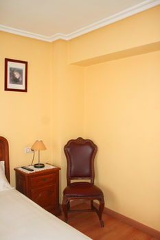 Hostal �lvarez
