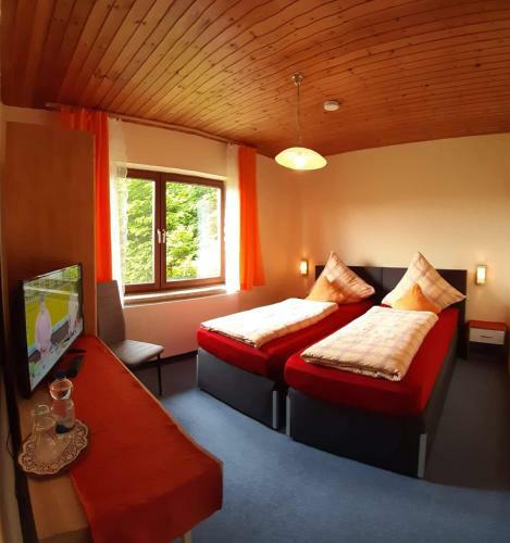 Albergue Hotel Burgberg