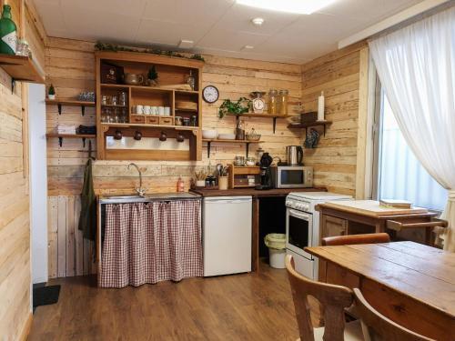 Holiday Home Kleines Eckhaus