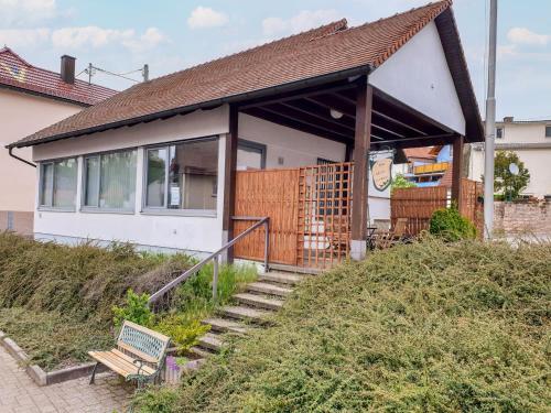 Holiday Home Kleines Eckhaus