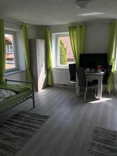 Hostal Bahnweg 9