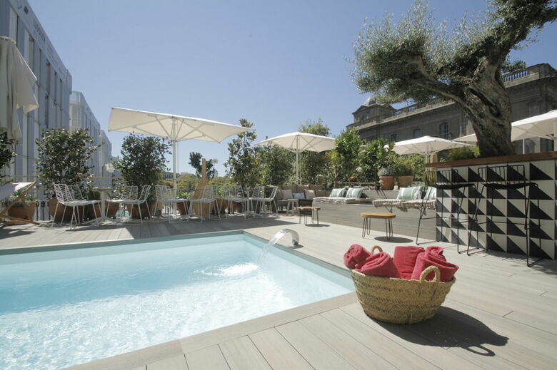 Hotel Oasis