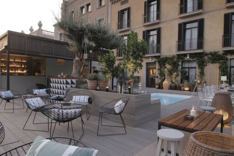 Hotel Oasis