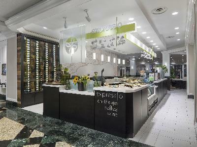 Delta Chelsea Hotel - Signature Club