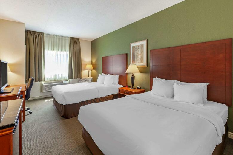 Hotel Comfort Inn & Suites Thousand Islands Harbour District