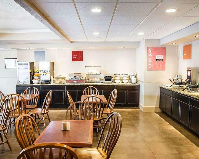 Hotel Comfort Inn & Suites Thousand Islands Harbour District