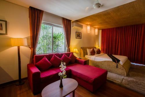Hotel Away Villa Salt Phnom Penh