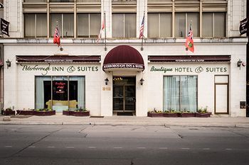 Peterborough Inn & Suites Hotel