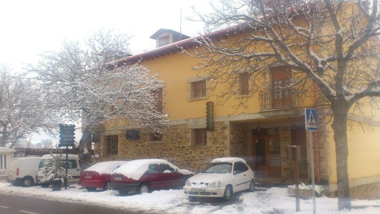 Hotel Tierra De Lobos