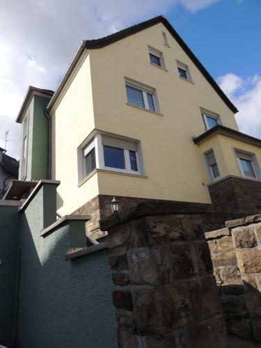 Hostal G�stehaus Holiday