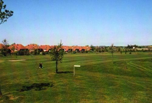 Apartamento Fewo-mit-terasse-u-garten-am-golfplatz