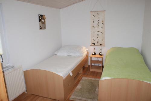 Thie� Mit Terrasse & Parkplatz - Abc202