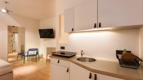Aparthotel Room For Rent