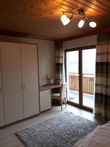 Hostal Pension Kreuzinger