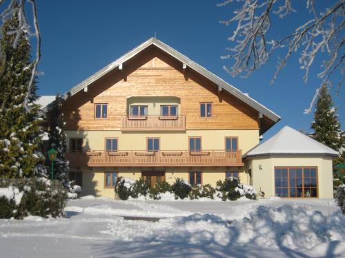 Hostal Pension Kreuzinger