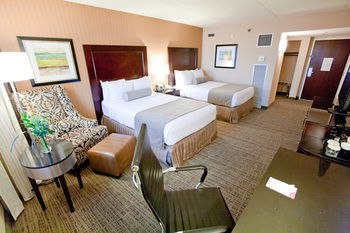 Crowne Plaza Hotel St. Louis Airport