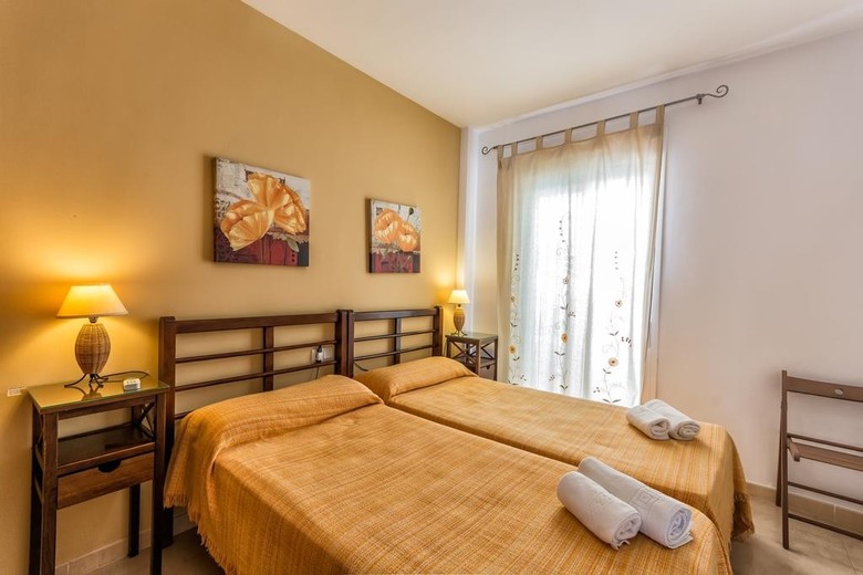 Apartamentos Chimenea-playa