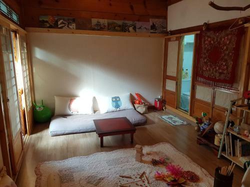 Hostal Soriwool Guesthouse