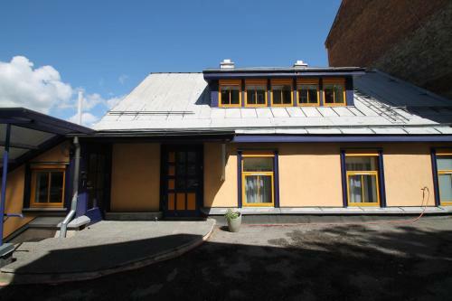 Sunnyhouse Apartments