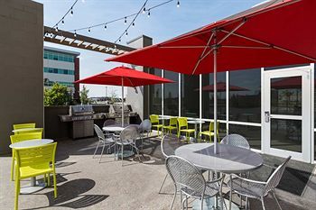 Hotel Home2 Suites By Hilton West Edmonton