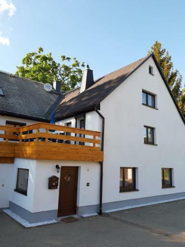 Apartamento Familienfreundliche Ferienwohnung
