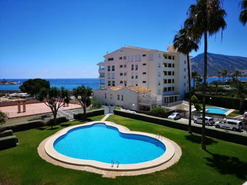 Acogedor Apartamento Frente Al Mar Con Piscina