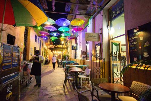 Hostal Historic House Santa Marta
