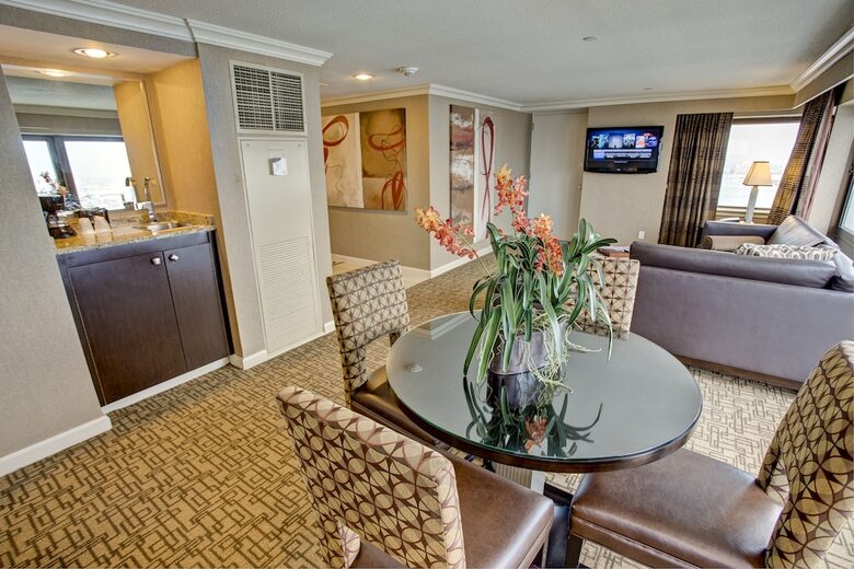 Golden Nugget Hotel & Casino