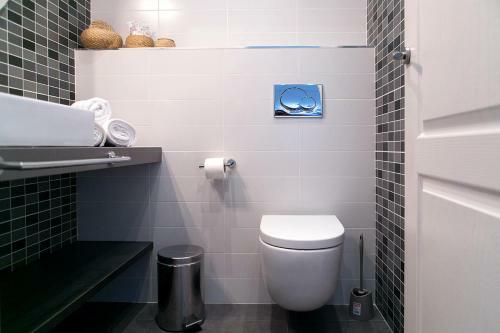 Hostal Blanc Guest House