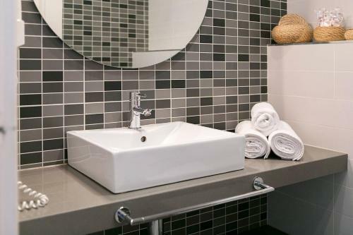 Hostal Blanc Guest House