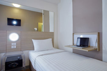 Tune Hotel Aseana City