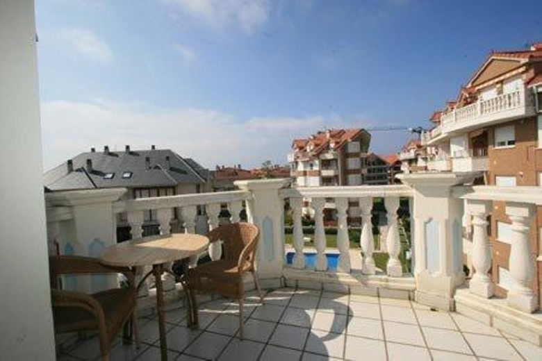 Apartamentos Villa De Noja