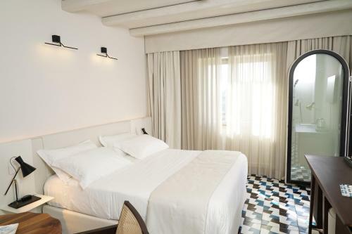 Hotel Dimora Dei Lari