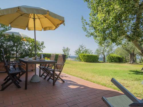 Rural Apartment In Castelfiorentino With Private Terrace