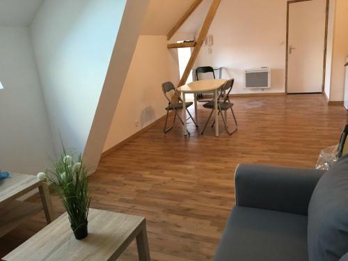 Apartamento Acca Larentia