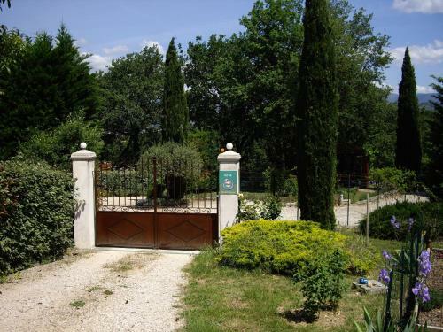 Apartamento La Bastide de Mauragne - G�te Les Iris