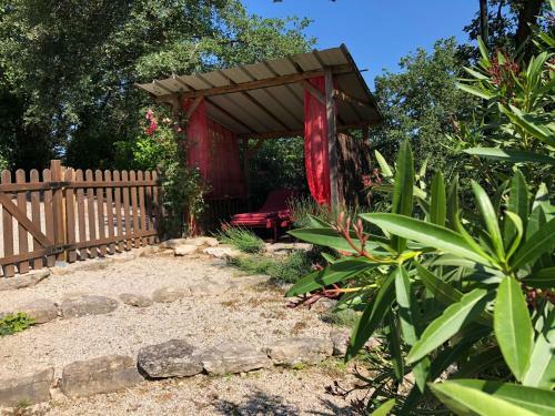 Apartamento La Bastide de Mauragne - G�te Les Iris