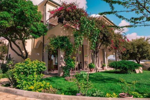 Apartamento Holiday Homes In Badesi 27283